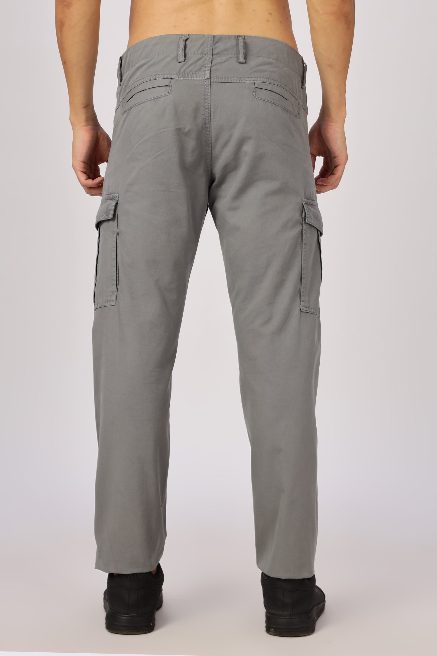 Men Dyed Bulky Cargo-Grey