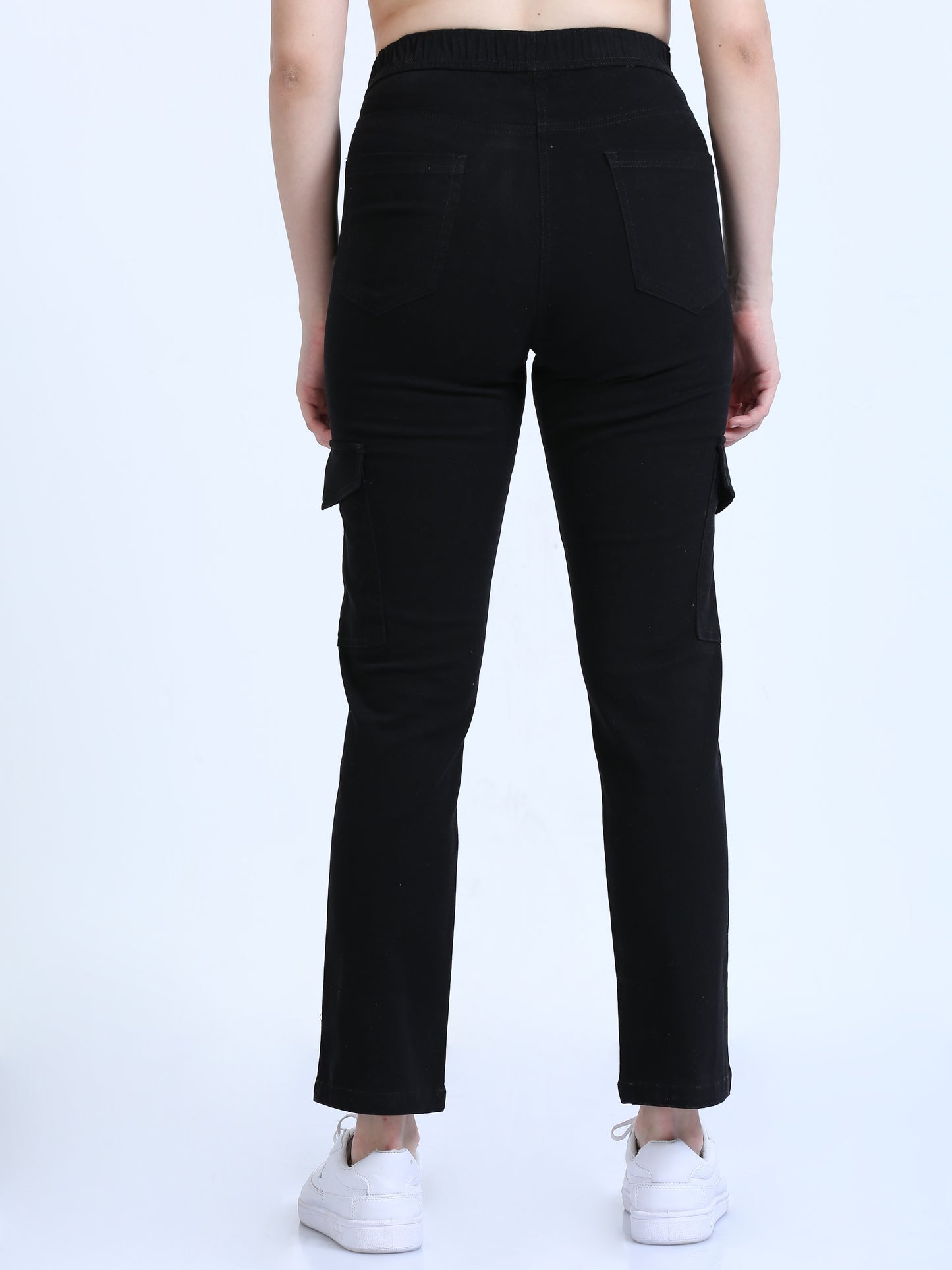 Black Bolsillo Cargo Pants For Women