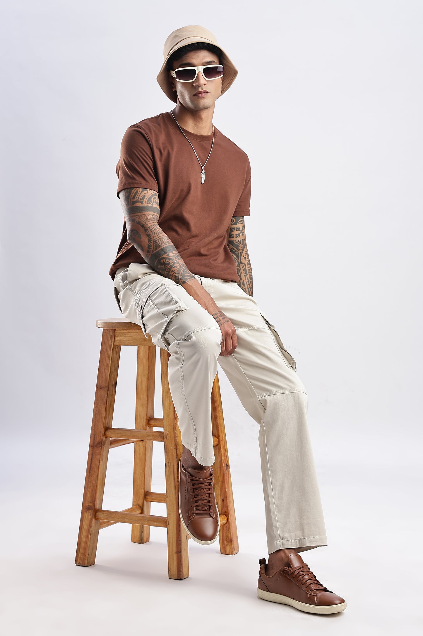 Men Traveller Utility Cargo-Beige