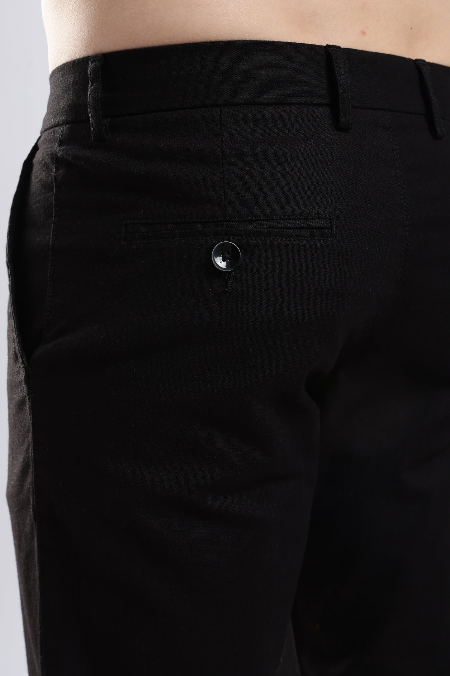 Linen Pleat Traveller-Black