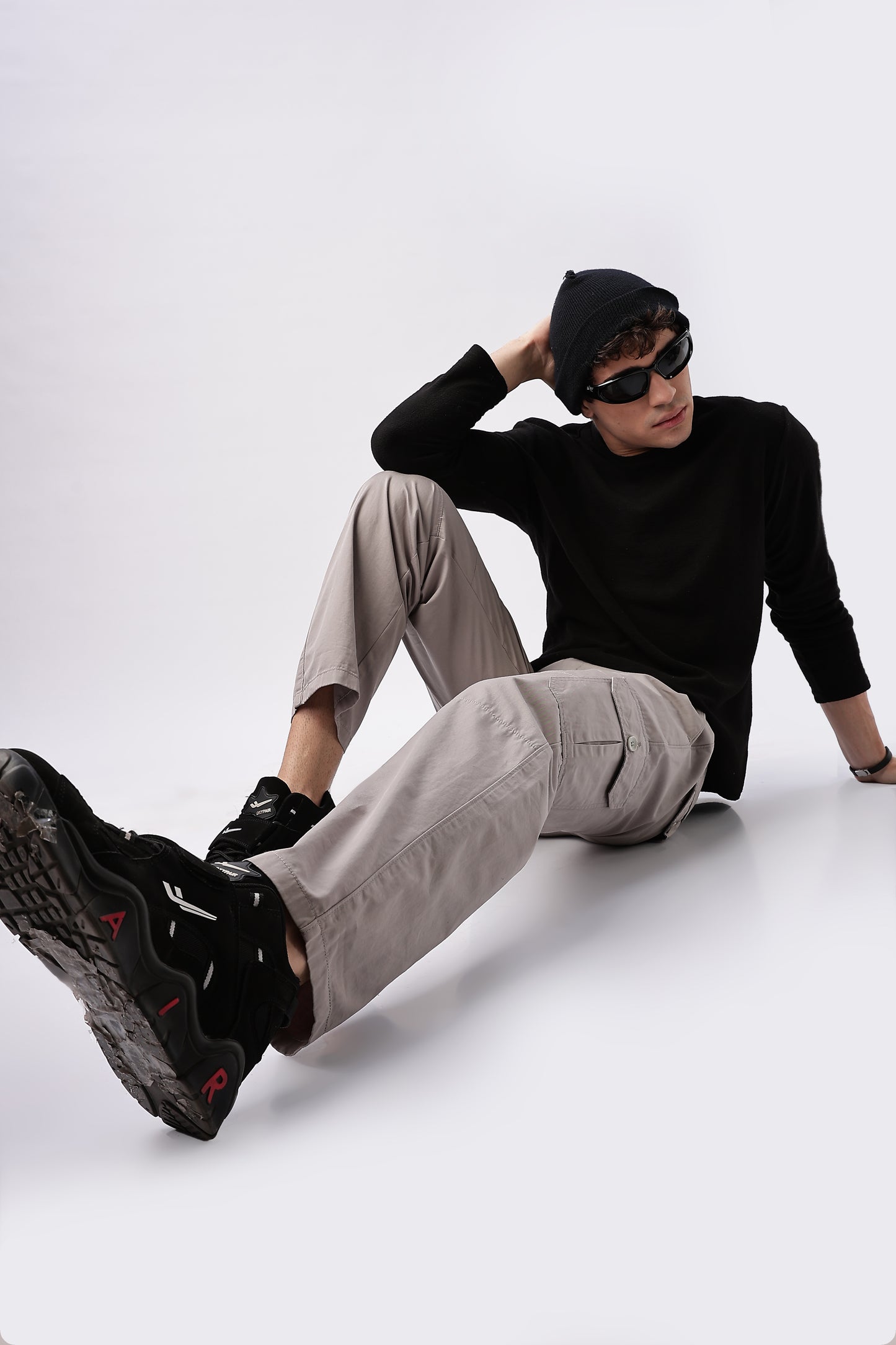 Never Nued cargo olive pants