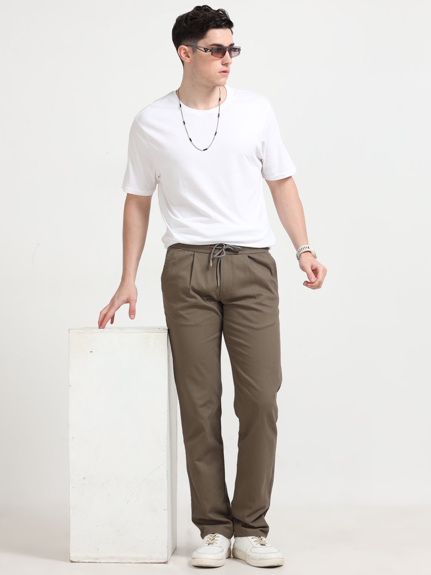 Men Lazy Linen Pleat Pant-Brown