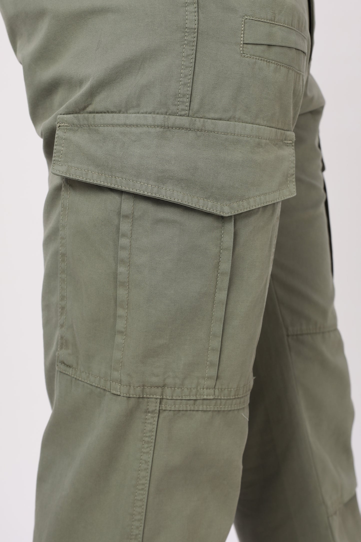 Men Dyed Bulky Cargo-Lt Olive