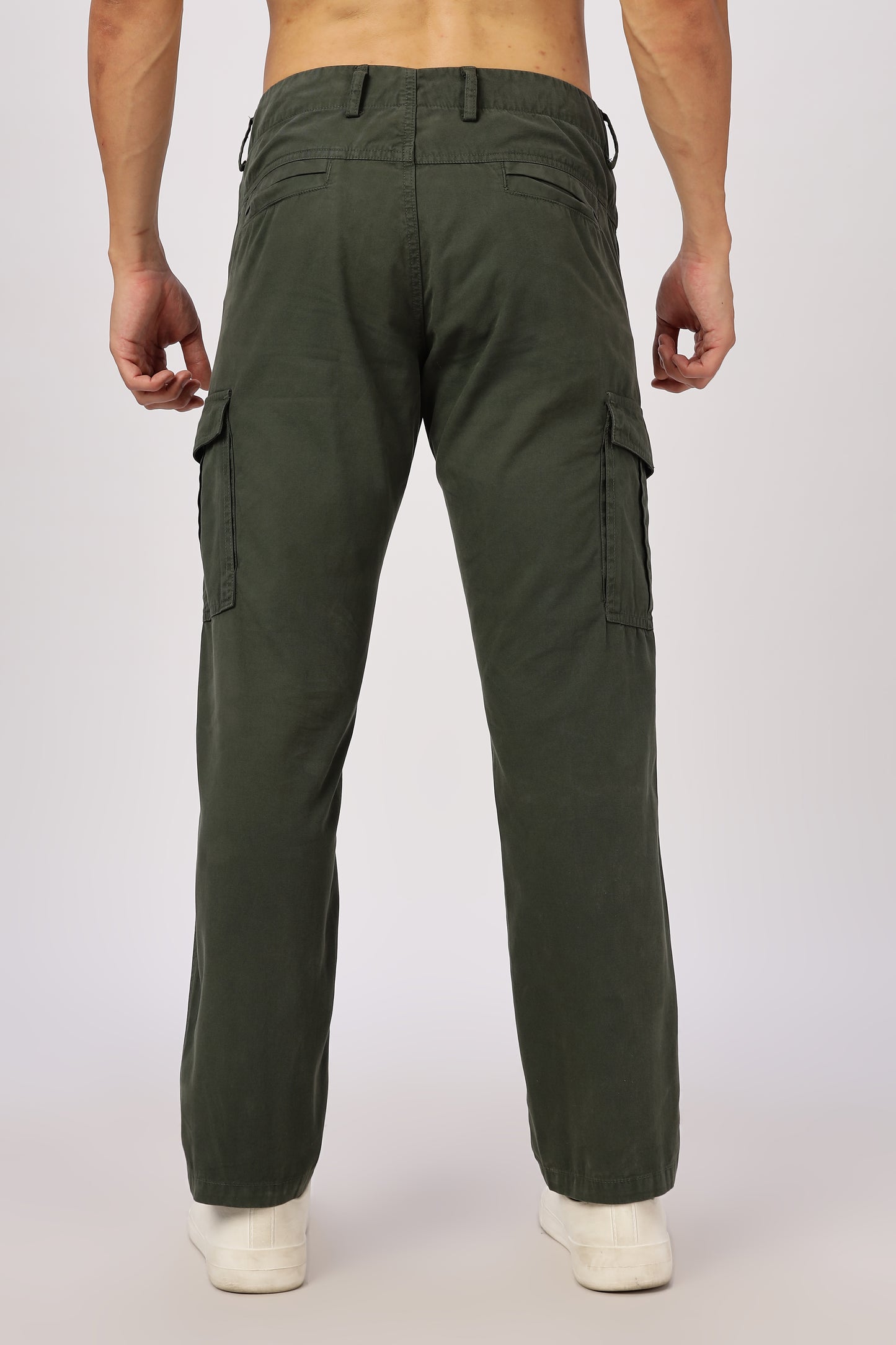 Men Dyed Bulky Cargo-Olive
