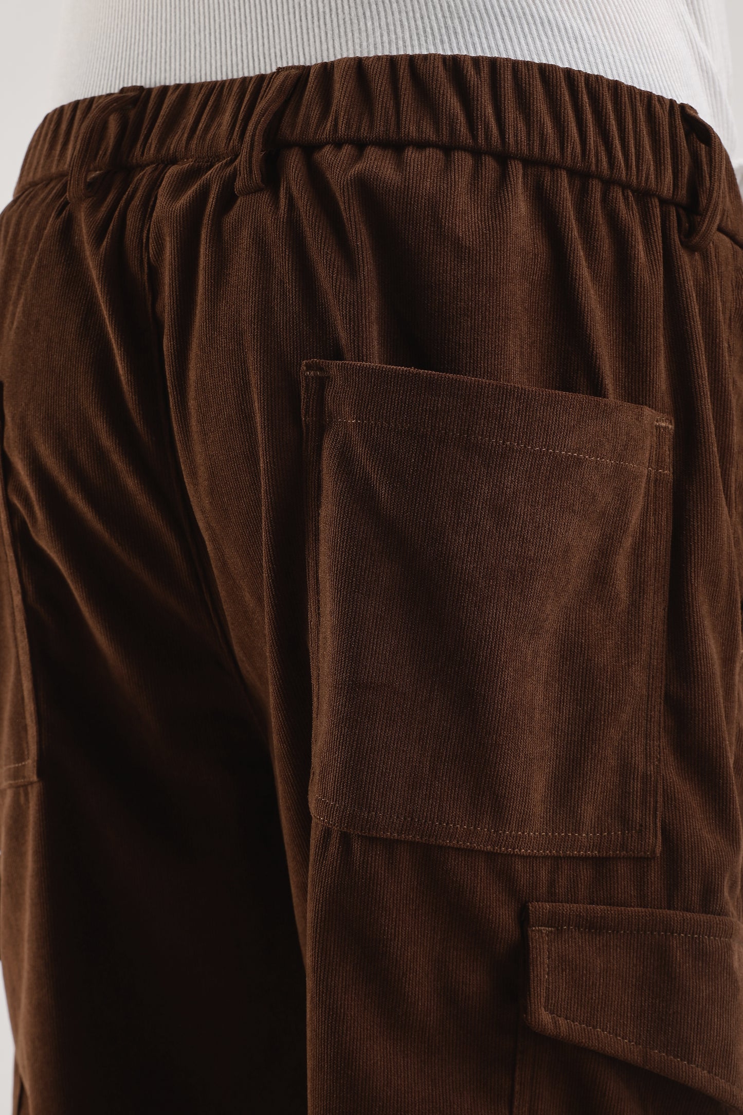 Men Corduroy Relaxed Cargo-Brown