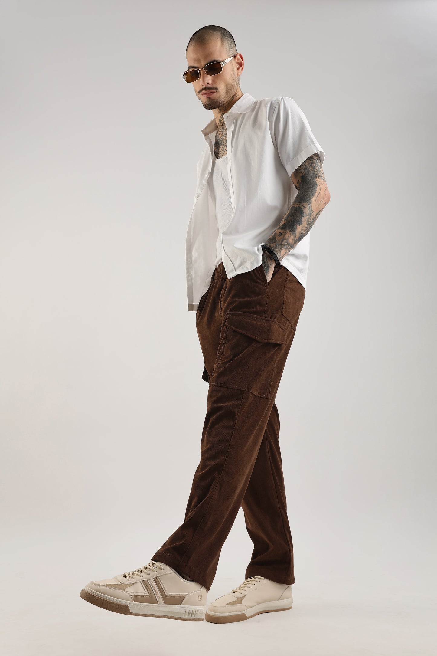 Men Corduroy Relaxed Cargo-Brown