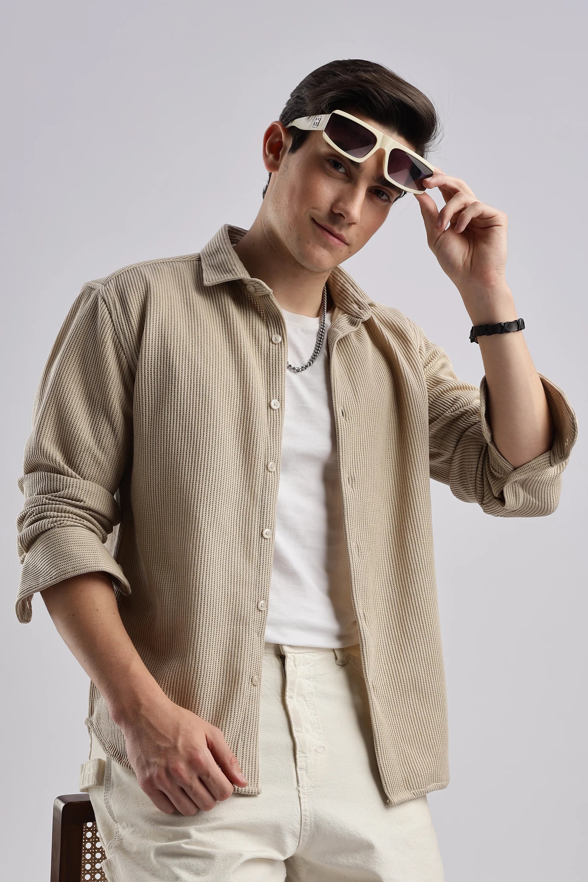 Best Shirt Colors to Match Khaki Pants for Men Best Shirt Colors to Match Khaki Pants for Men