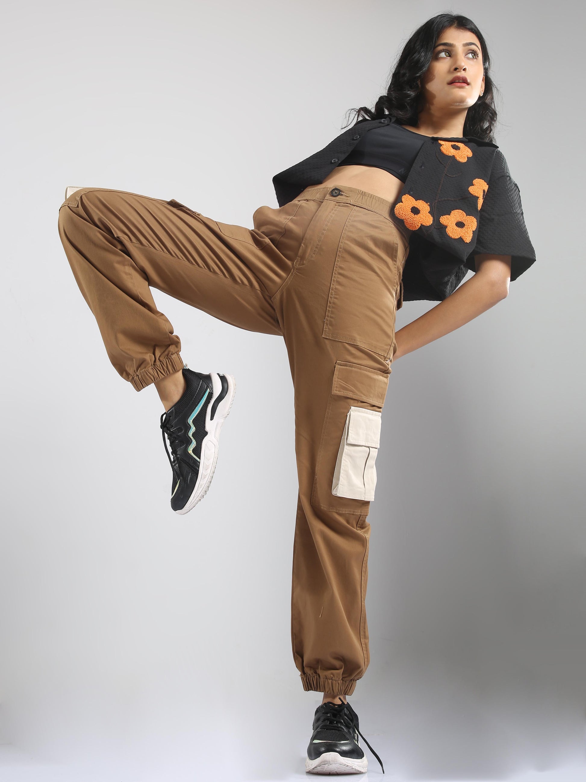 Shop latest brown jogger pants for womens online – NEVER NEUD