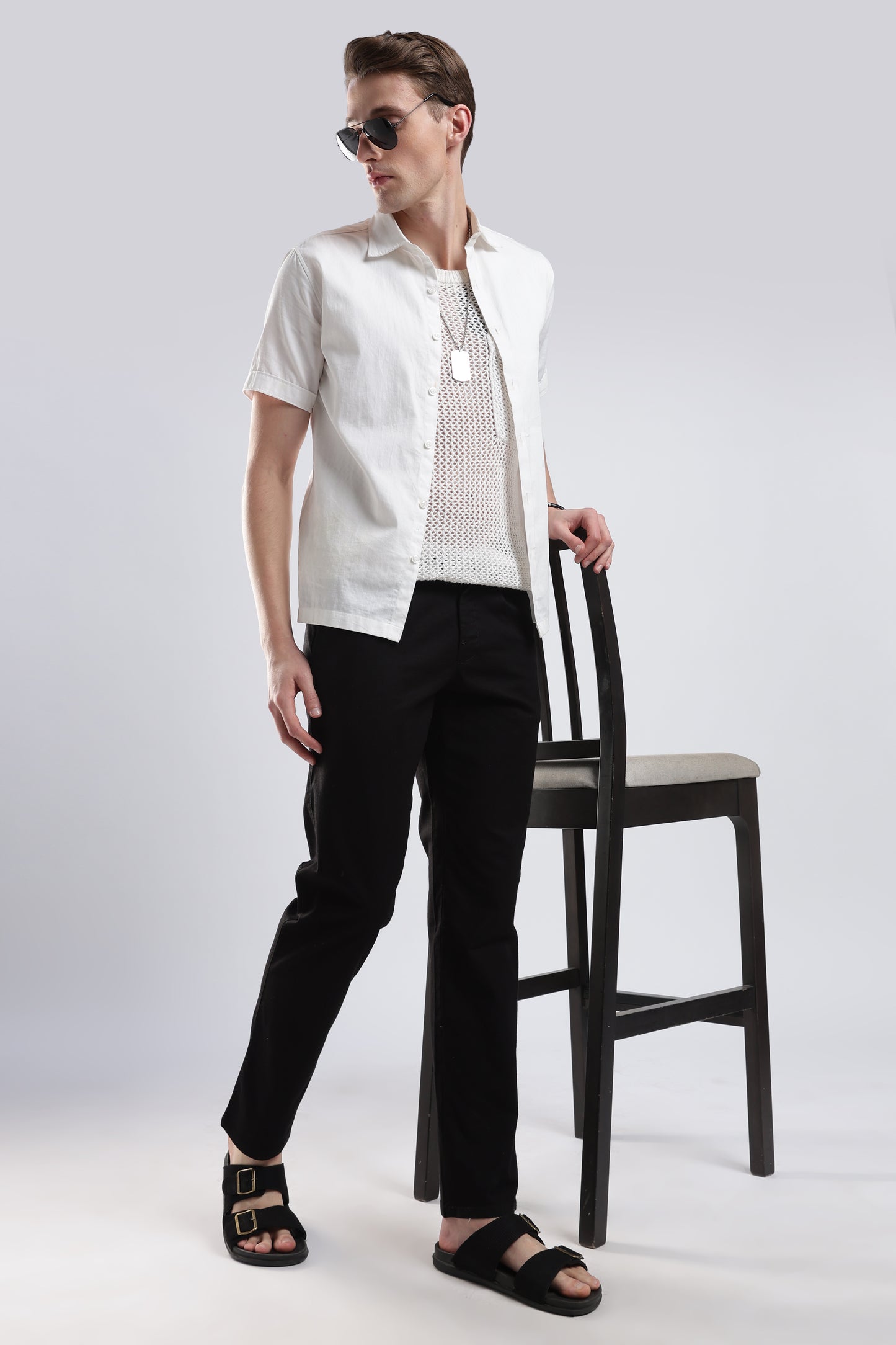 Linen Pleat Traveller-Black