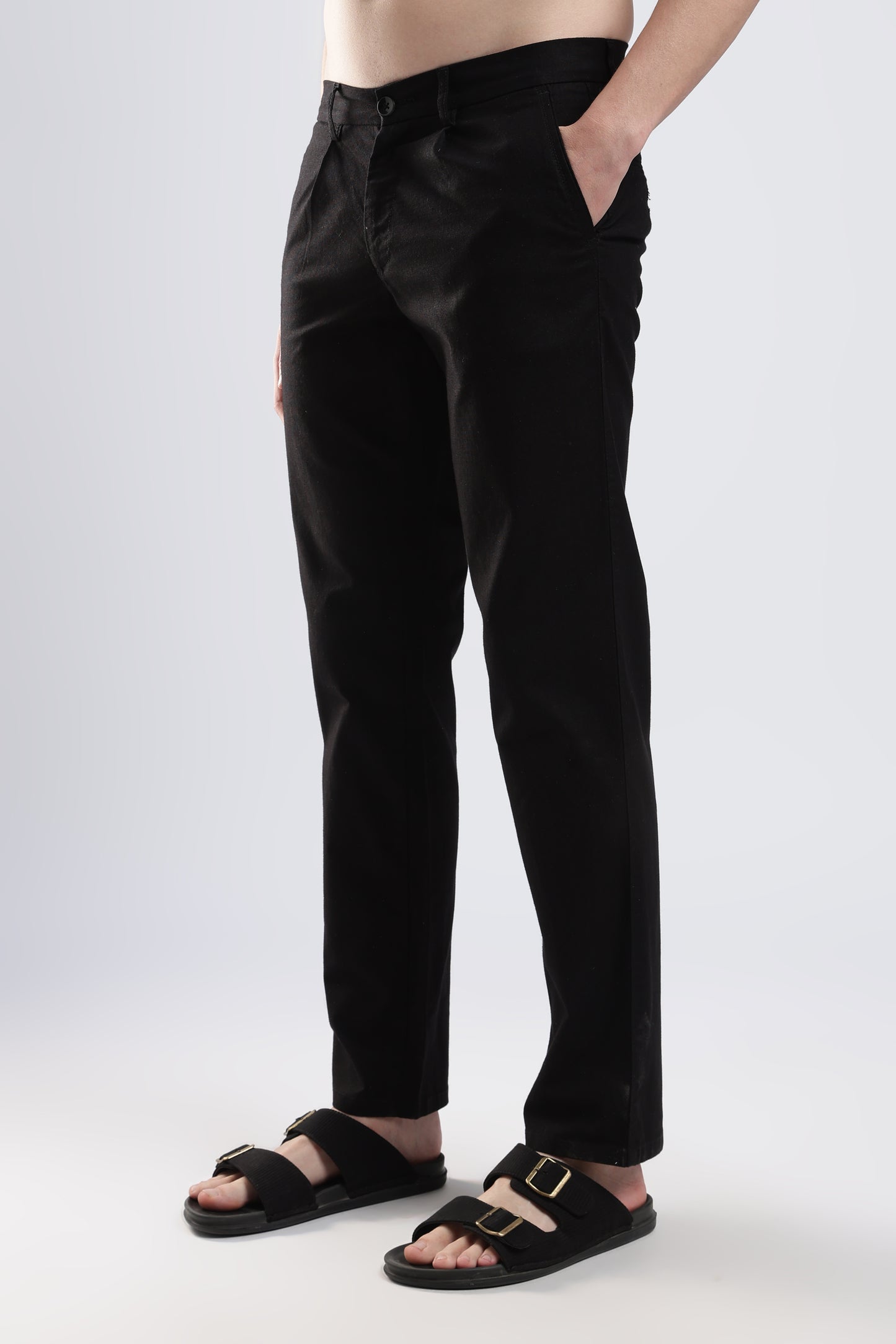Linen Pleat Traveller-Black