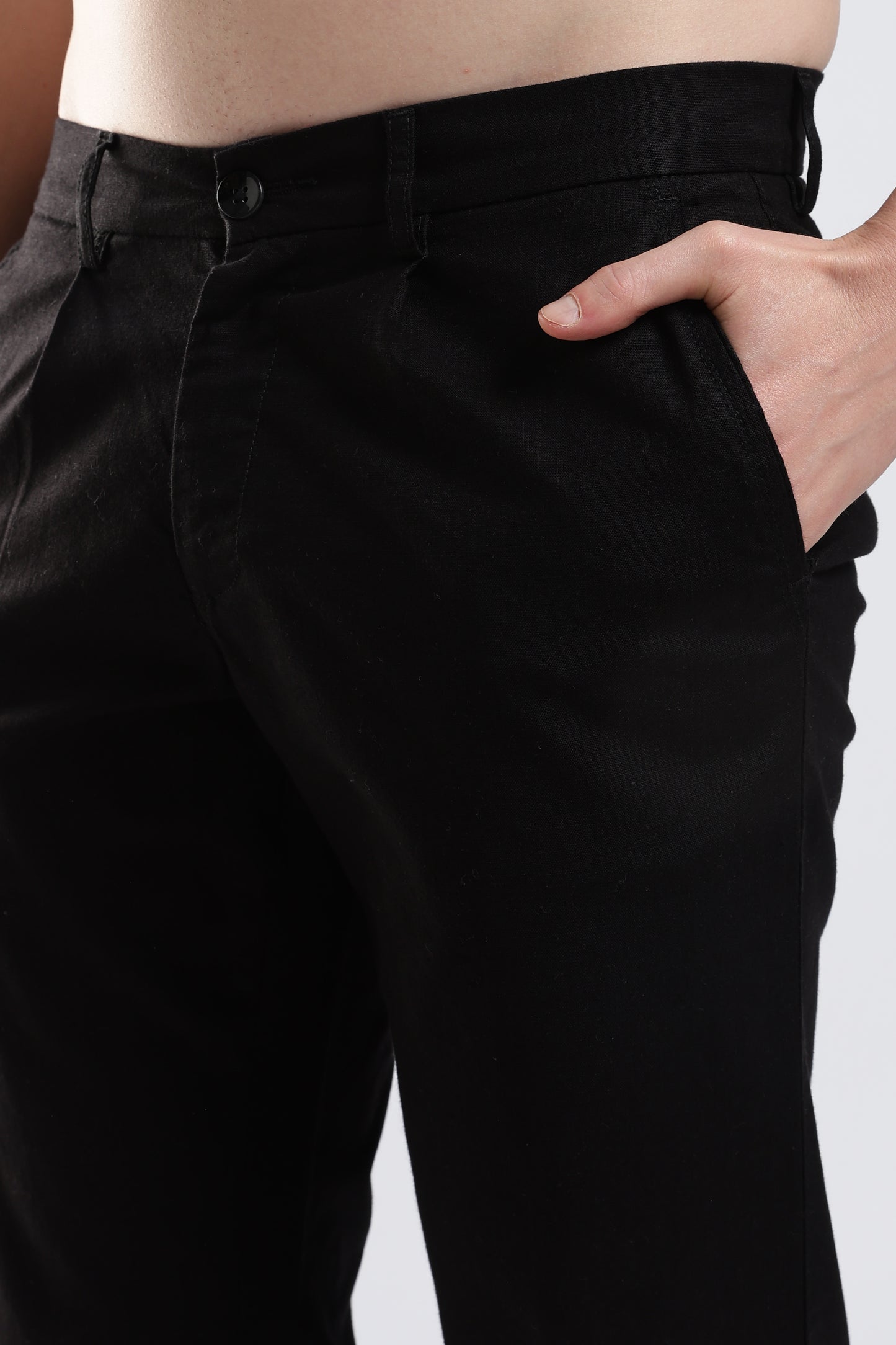 Linen Pleat Traveller-Black